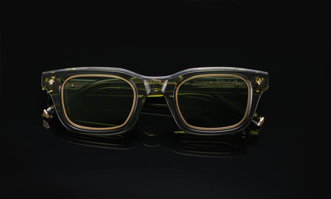 Key Features of Sunglasses: