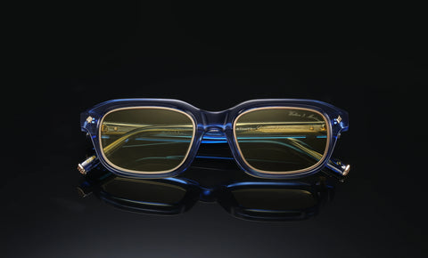 Key Features of Sunglasses: