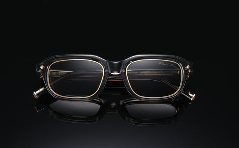 Key Features of Sunglasses: