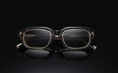 Key Features of Sunglasses: