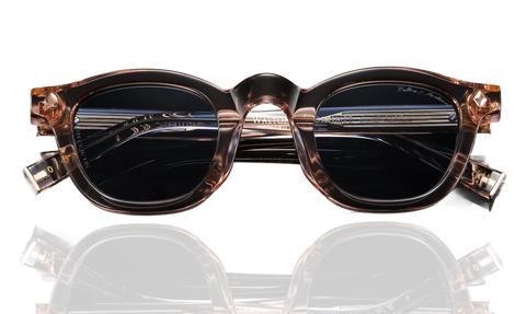 Key Features of Sunglasses: